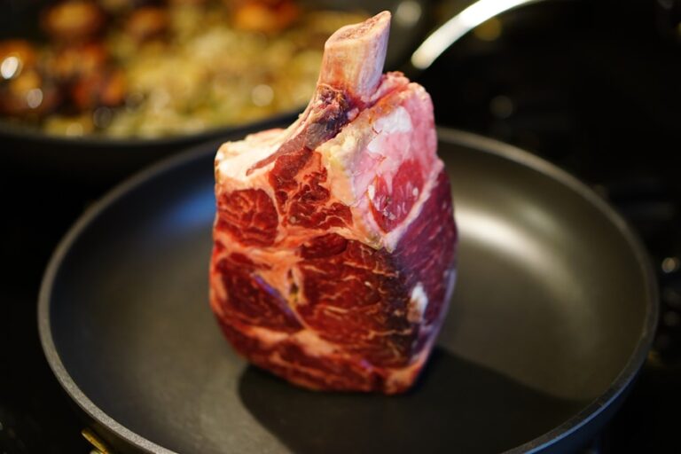 Photo "Guide for Proper Meat Cutting for Refined Dishes"