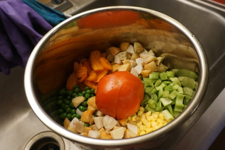 Photo "How to prepare soups and broths with seasonal vegetables"