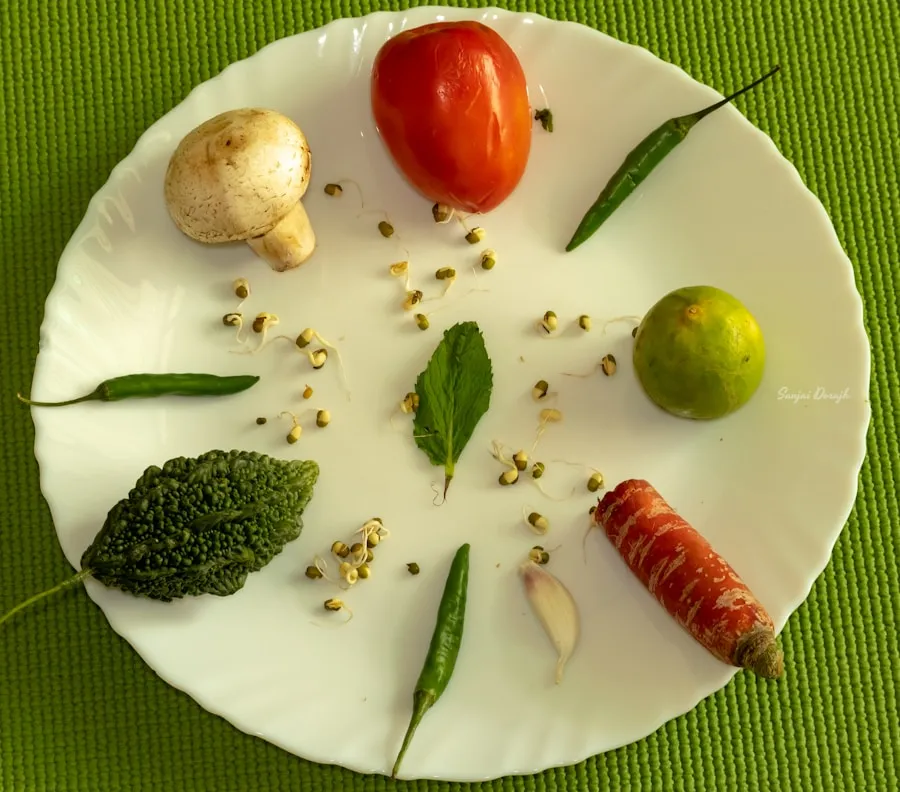 Photo "Guide to finding the balance between food and your health"