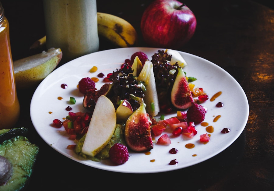 Photo "How to combine seasonal fruits with savory dishes"