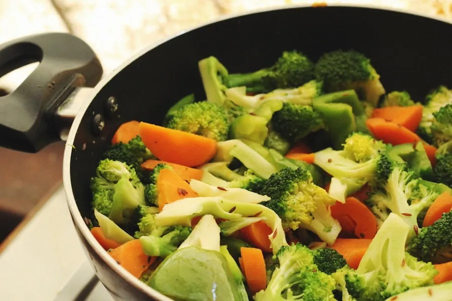 Photo "How to cook healthy meals for a balanced diet"