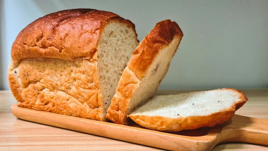 Photo homemade bread baking tips